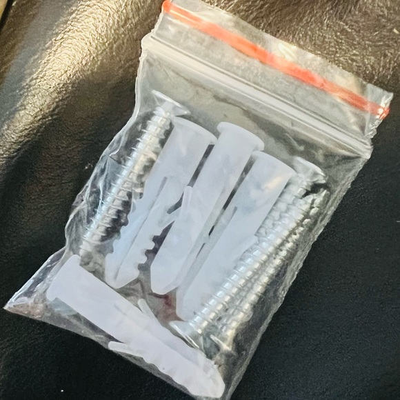 CURTAIN HOLDBACKS WITH CLEAR CRYSTAL BALL - Picture 7 of 9